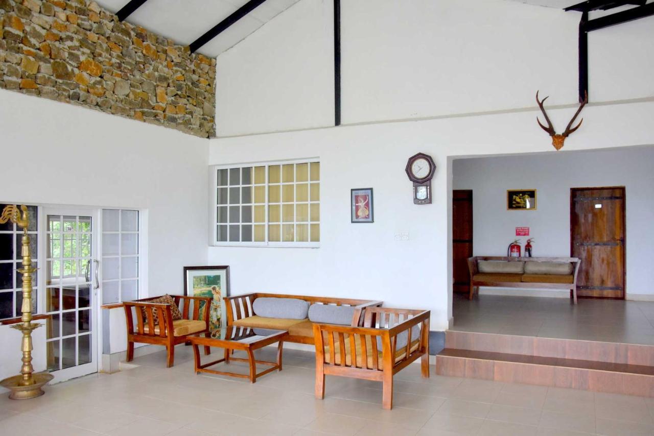 Hotel H2O Gampola Exterior foto